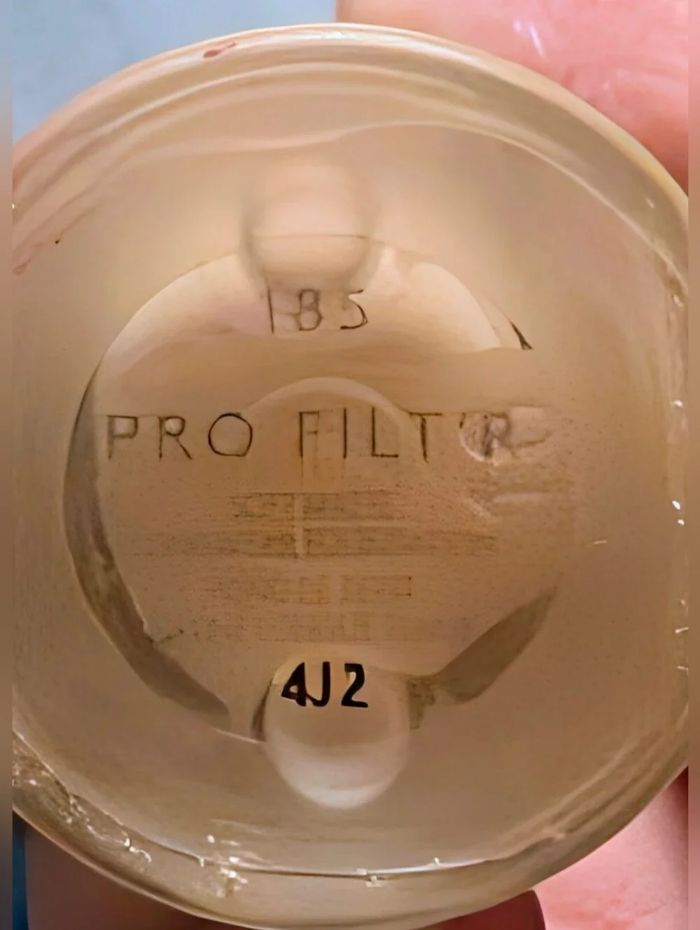 Fenty Beauty Foundation Stick in Light Beige 185
